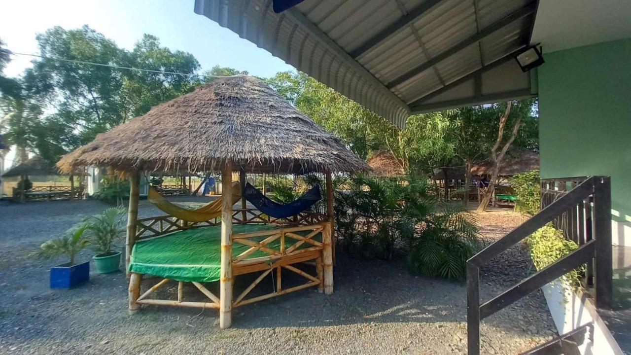 La Plage De Kampot By Lee & Hap Guest House Esterno foto