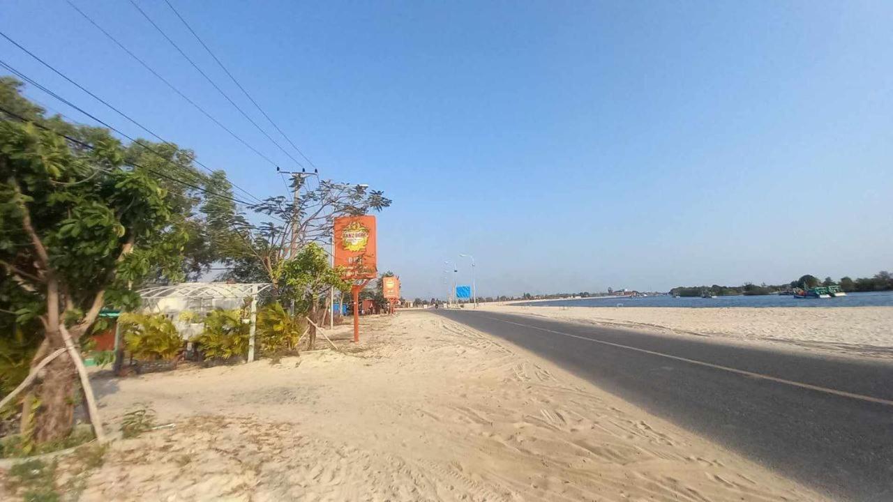 La Plage De Kampot By Lee & Hap Guest House Esterno foto